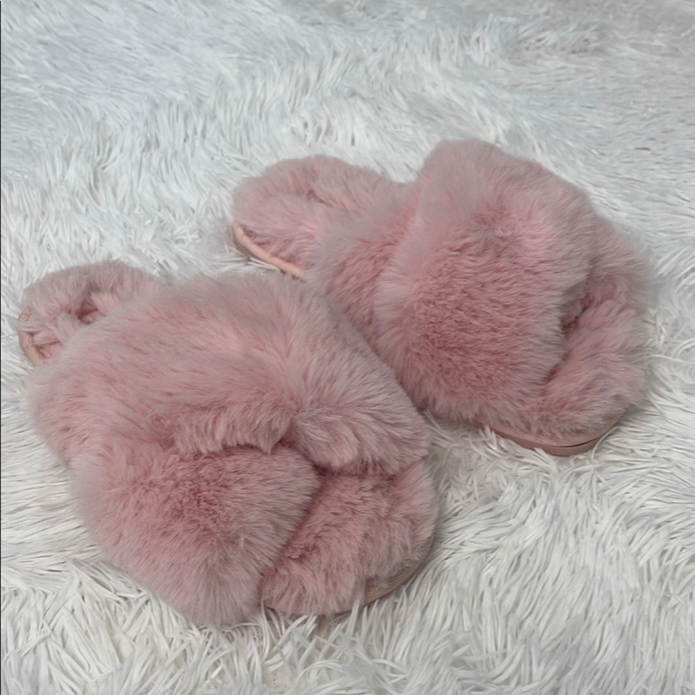 FLORA BY FLORA NIKROOZ WOMENS SIZE M7/8 Fluffy Pink Slippers